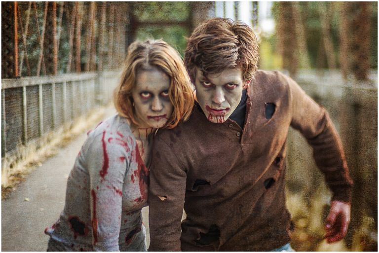 Zombie Apocalypse // Eugene Oregon Halloween Photoshoot // Engagement Photography // Mckenzie River // Stevi Sayler Photography