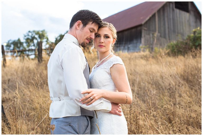 Eugene Oregon Wedding // Blue Rooster Inn // Mckenzie & Drew // Stevi Sayler Photography