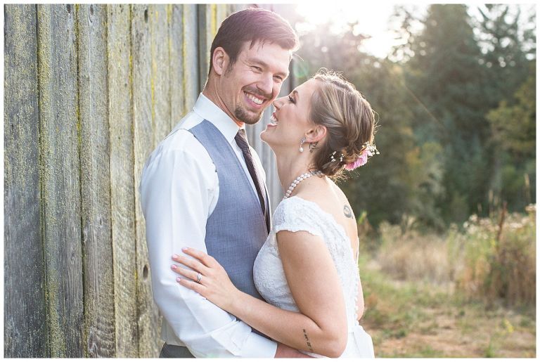 Eugene Oregon Wedding // Blue Rooster Inn // Mckenzie & Drew // Stevi Sayler Photography