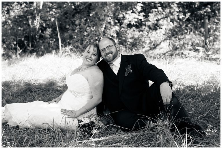 Eugene Oregon Backyard Wedding // Territorial Highway // Jessica & Chris // Stevi Sayler Photography